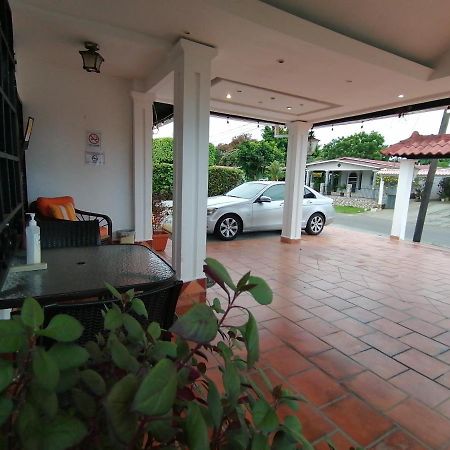 Hostal Compostela Inn Давид Екстериор снимка