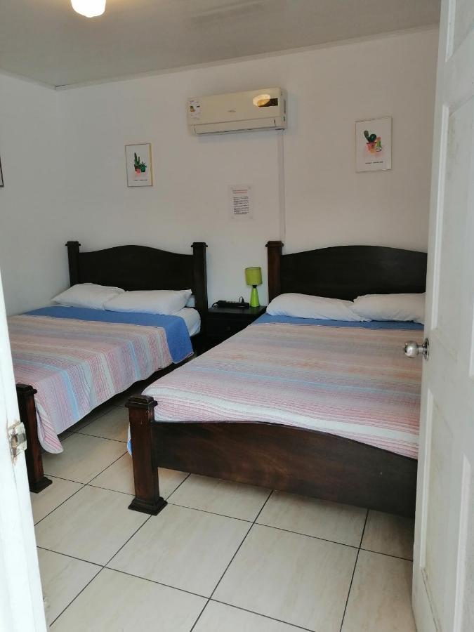 Hostal Compostela Inn Давид Екстериор снимка