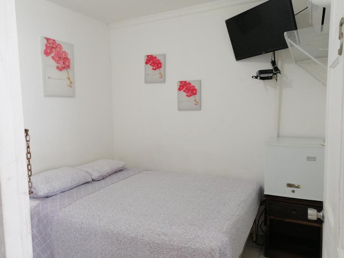 Hostal Compostela Inn Давид Екстериор снимка