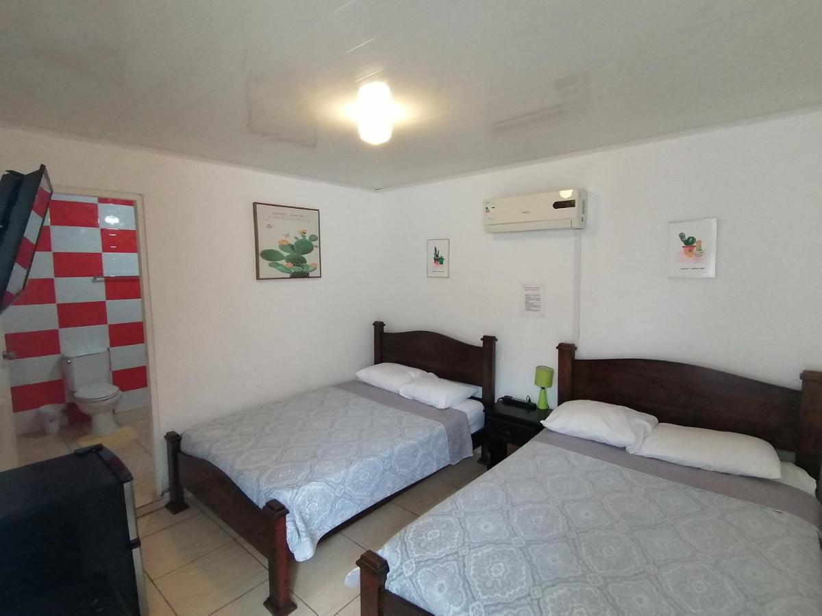 Hostal Compostela Inn Давид Екстериор снимка