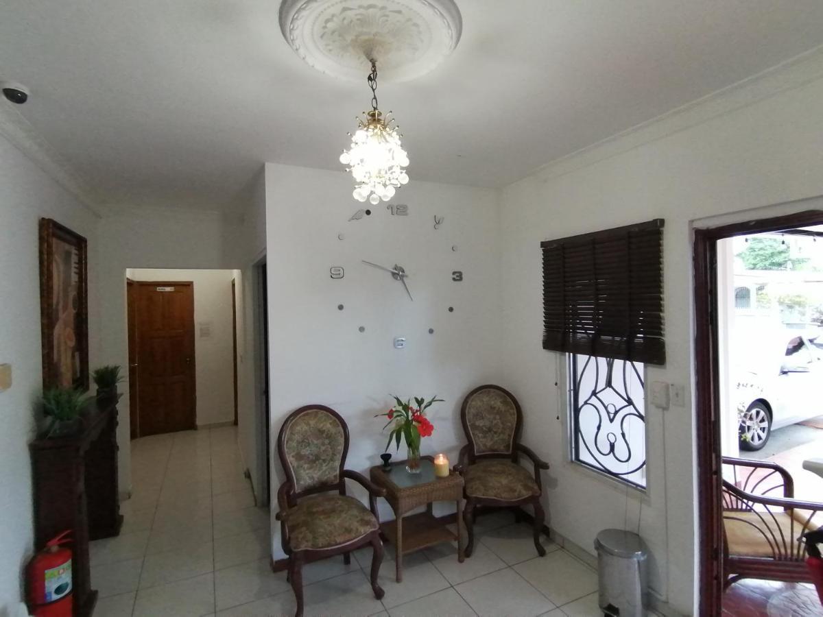 Hostal Compostela Inn Давид Екстериор снимка
