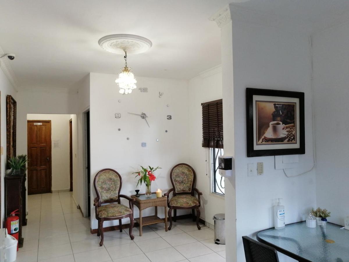 Hostal Compostela Inn Давид Екстериор снимка