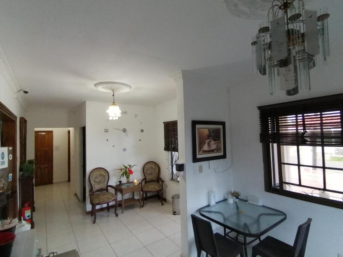 Hostal Compostela Inn Давид Екстериор снимка