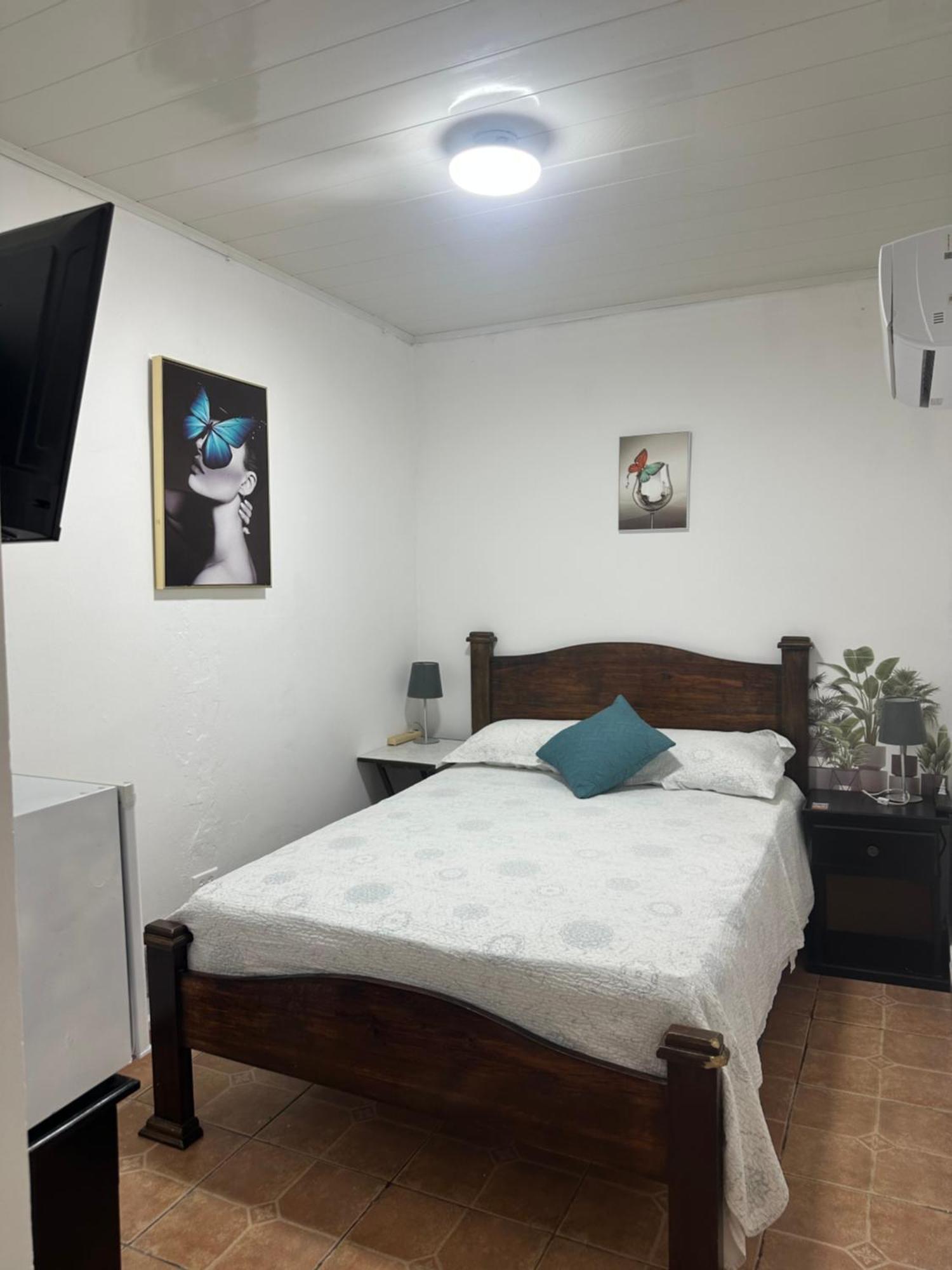 Hostal Compostela Inn Давид Екстериор снимка