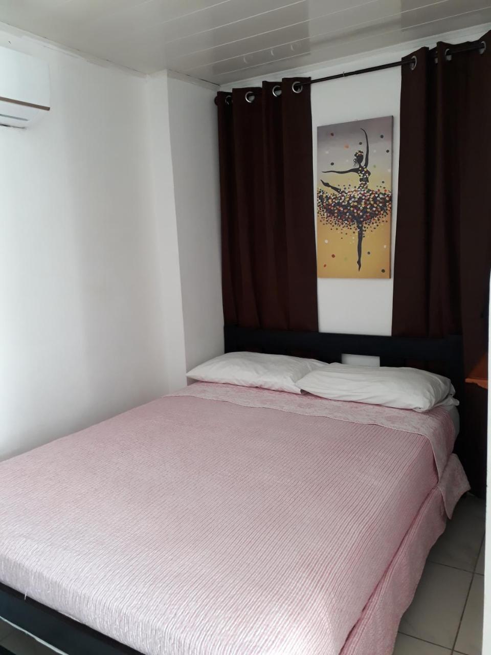 Hostal Compostela Inn Давид Екстериор снимка