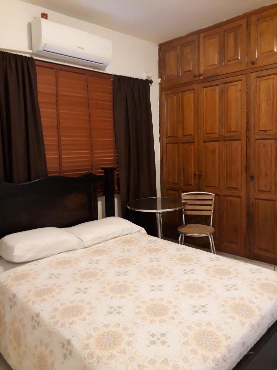 Hostal Compostela Inn Давид Екстериор снимка